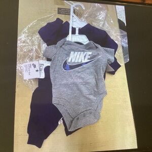 Newborn Nike Jogger Set